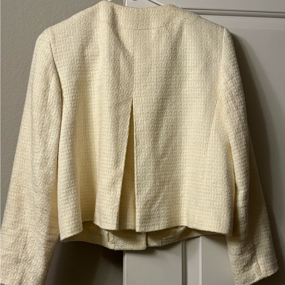 Ivory Textured Jacket - Picture 3 of 5